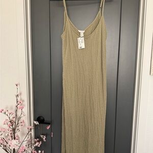 H&M Textured Beige Maxi Dress